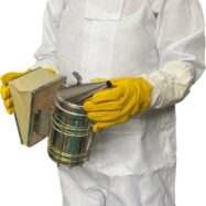 Polyester beekeeping beesuit with leather gloves and heat cage bee smoker